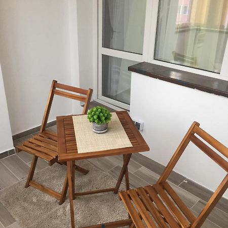 Roby Apartament Bucharest Exterior photo