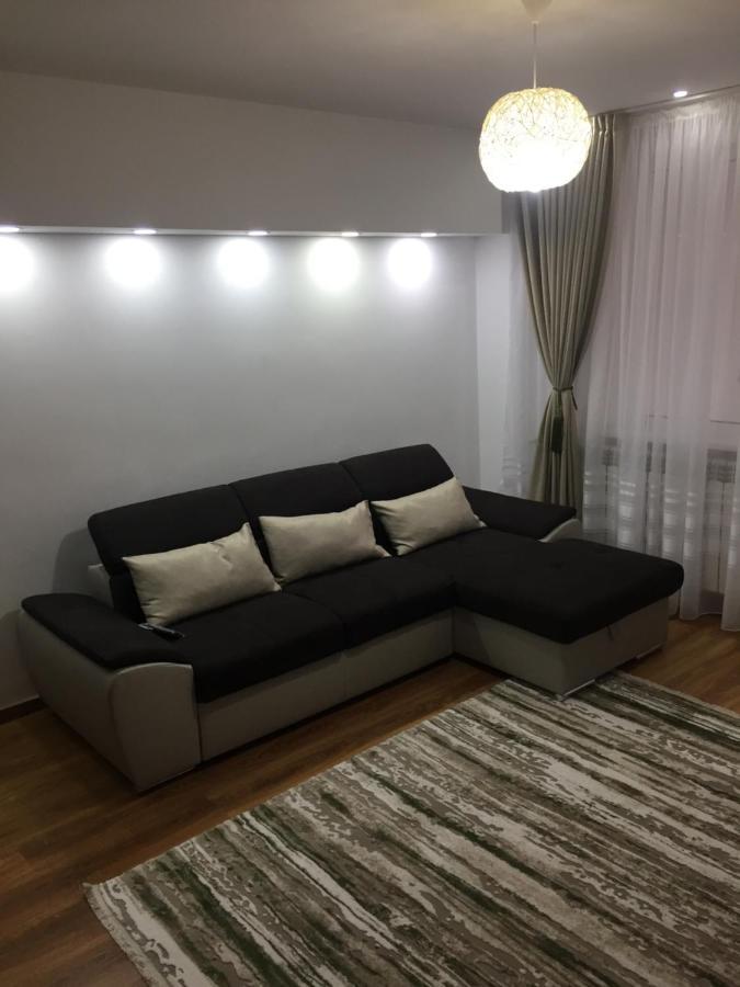 Roby Apartament Bucharest Exterior photo